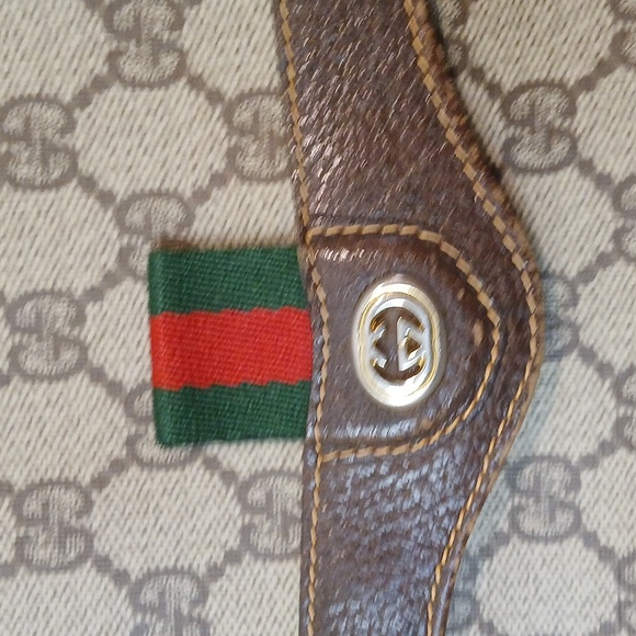 VINTAGE Gucci Cream and Brown Messenger Bag with Signature Monogram - Picture 4 of 16